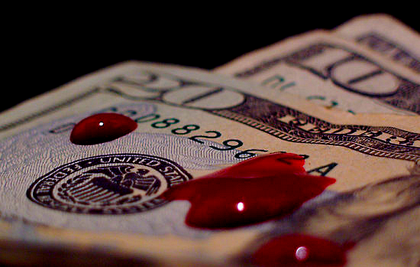 доллар, кровь.png Америке нужна не нефть, а нефтедоллары