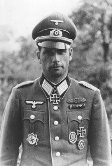 Чужие всем. Околосинагога