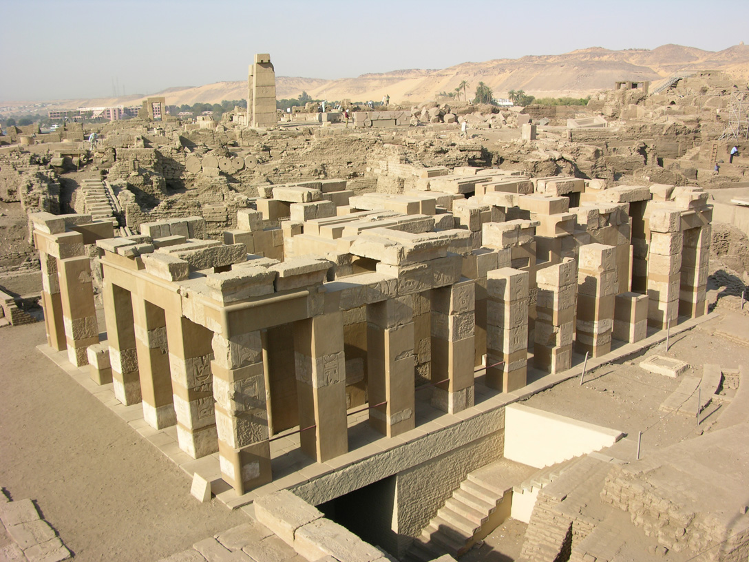 Что Наполеон искал и быть может нашел в Египте?