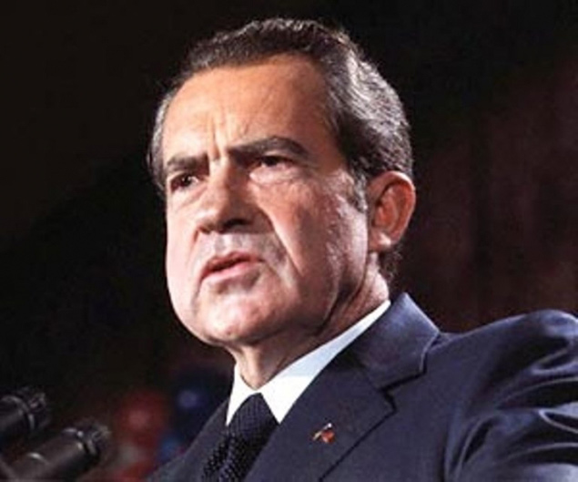 Штаты устами президента Никсона фактически отказались от привязки доллара к золоту Россия во власти доллара: как это случилось