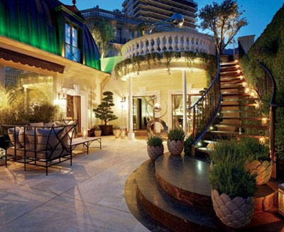 Пентхаус Сафры после ремонта «Вэника поменяли на Магницкого», «сефарды против ашкеназов» - где наше место в этом серпентарии «друзей»?